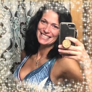 Meet your Posher, Eva